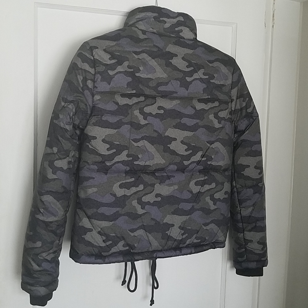 Arizona Puffer Coat - Picture 5 of 5
